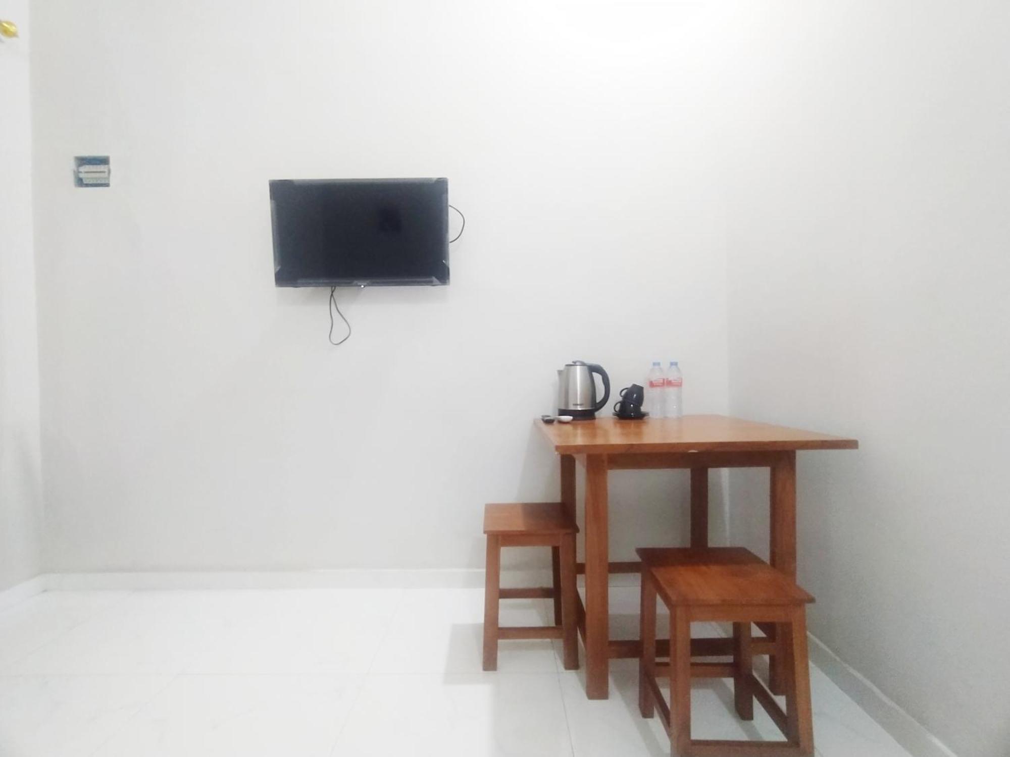 Hotel Reddoorz Syariah Near Stasiun Purwokerto Extérieur photo