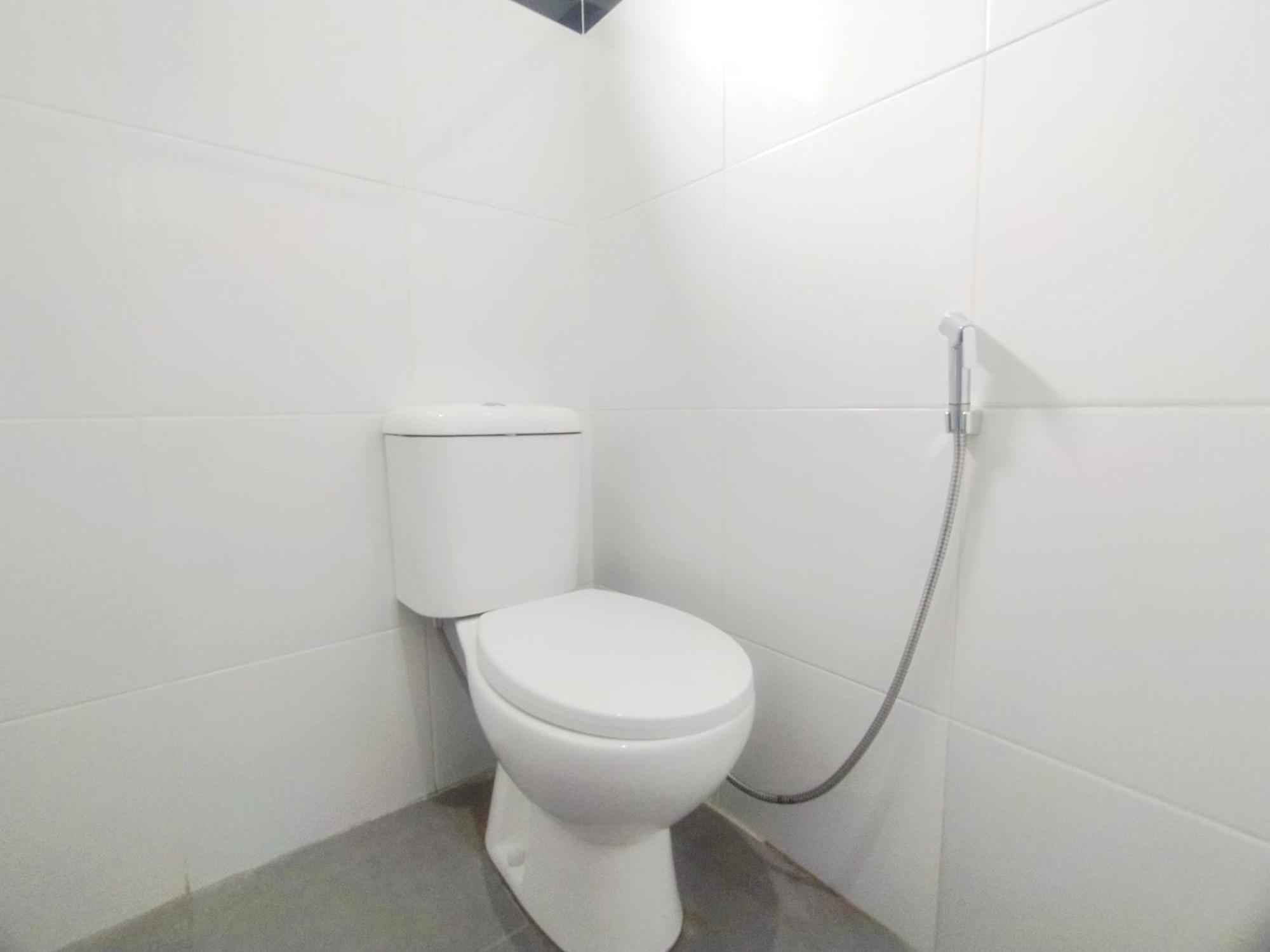 Hotel Reddoorz Syariah Near Stasiun Purwokerto Extérieur photo