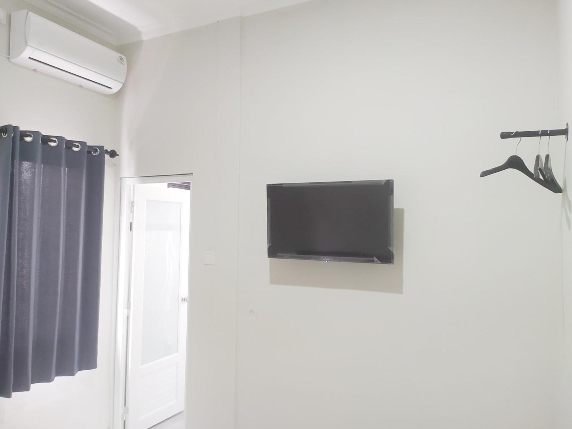 Hotel Reddoorz Syariah Near Stasiun Purwokerto Extérieur photo