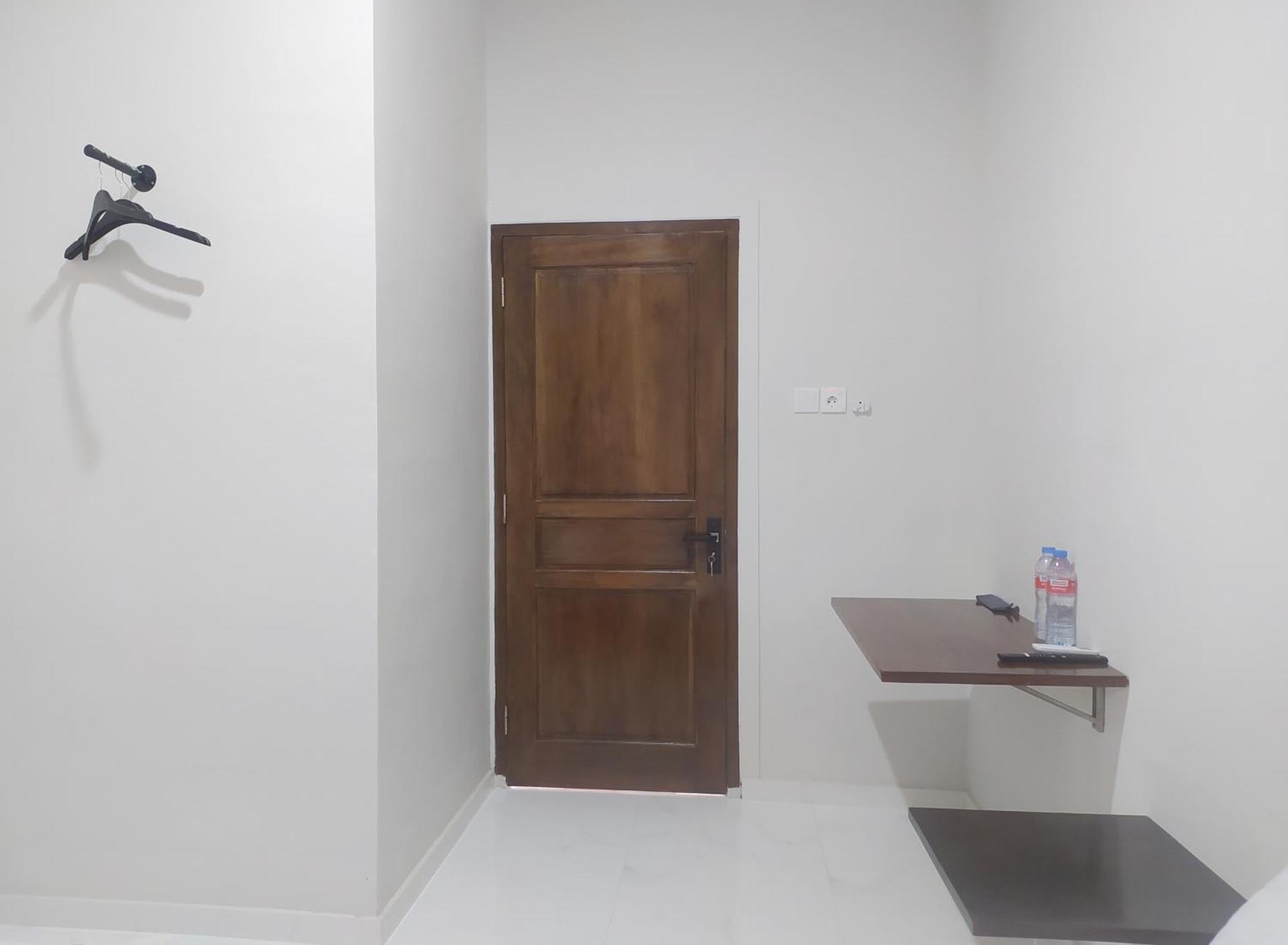 Hotel Reddoorz Syariah Near Stasiun Purwokerto Extérieur photo