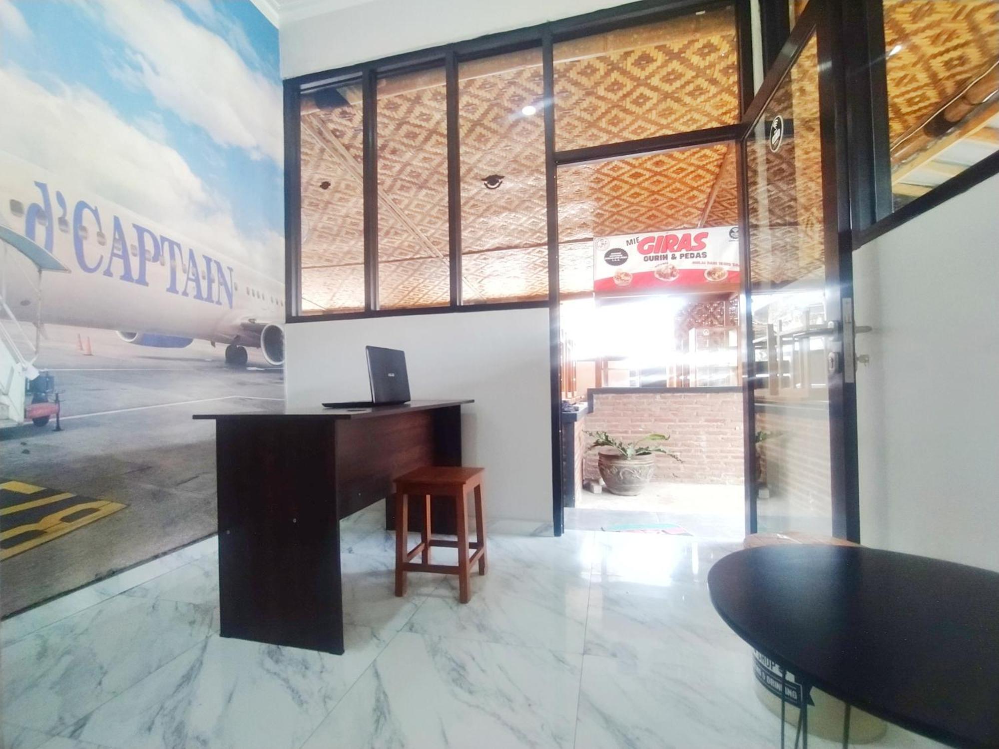Hotel Reddoorz Syariah Near Stasiun Purwokerto Extérieur photo